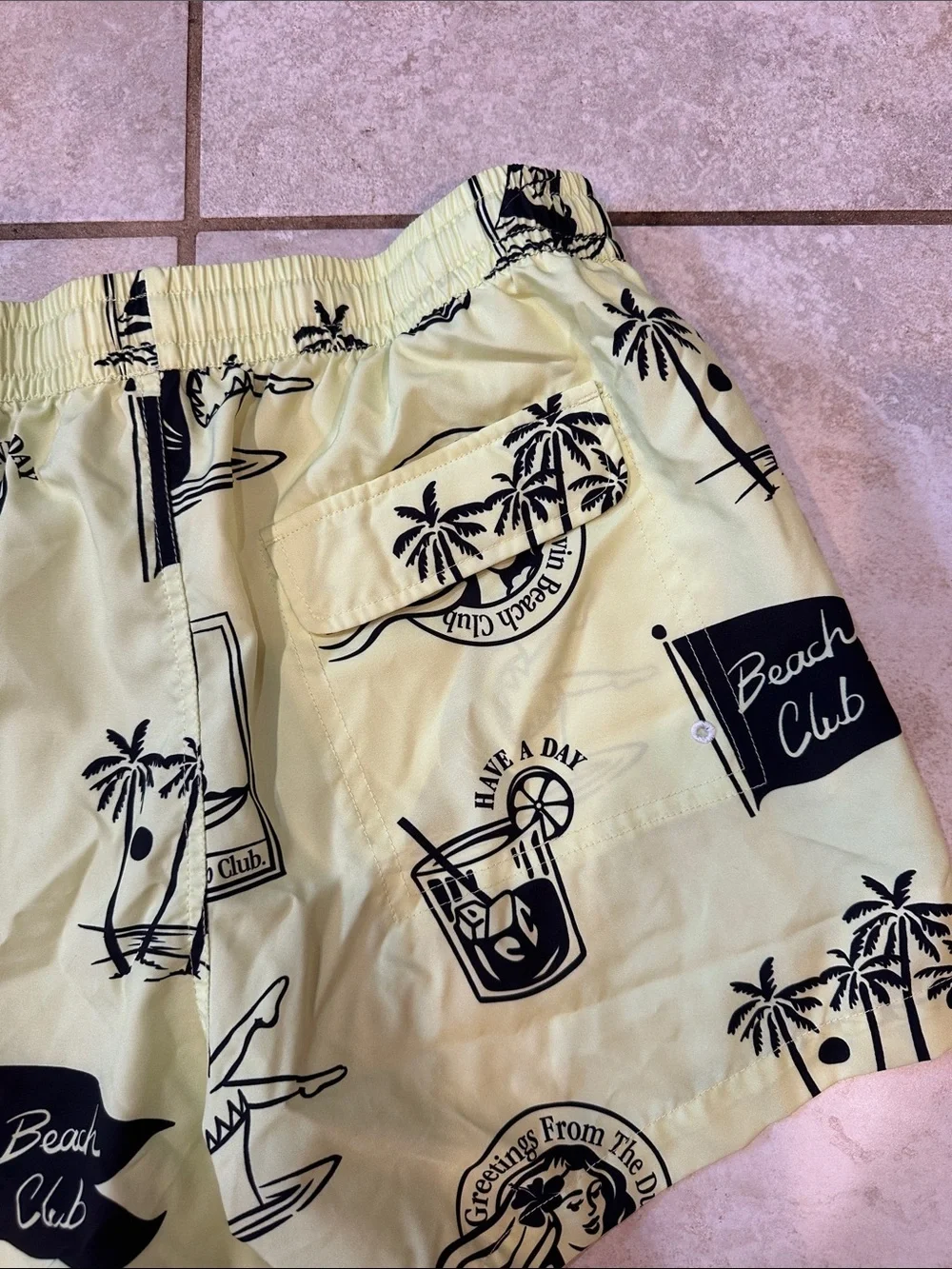 Duvin Beach Club Yellow 5 Inch Printed Swim Shorts M Mens